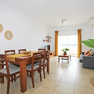 A04 - Large Modern 1 Bed With Pool Lagos